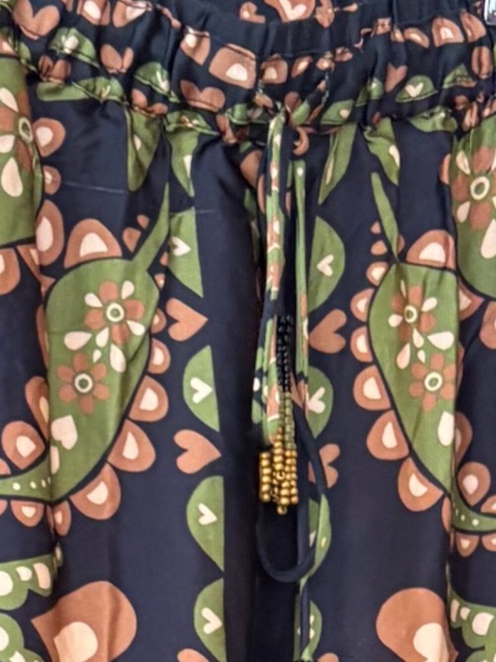 NWT (Other) Farm Rio Paisley Print Satin Tapered Pants in Black/Orange/Green. XS - Picture 7 of 15